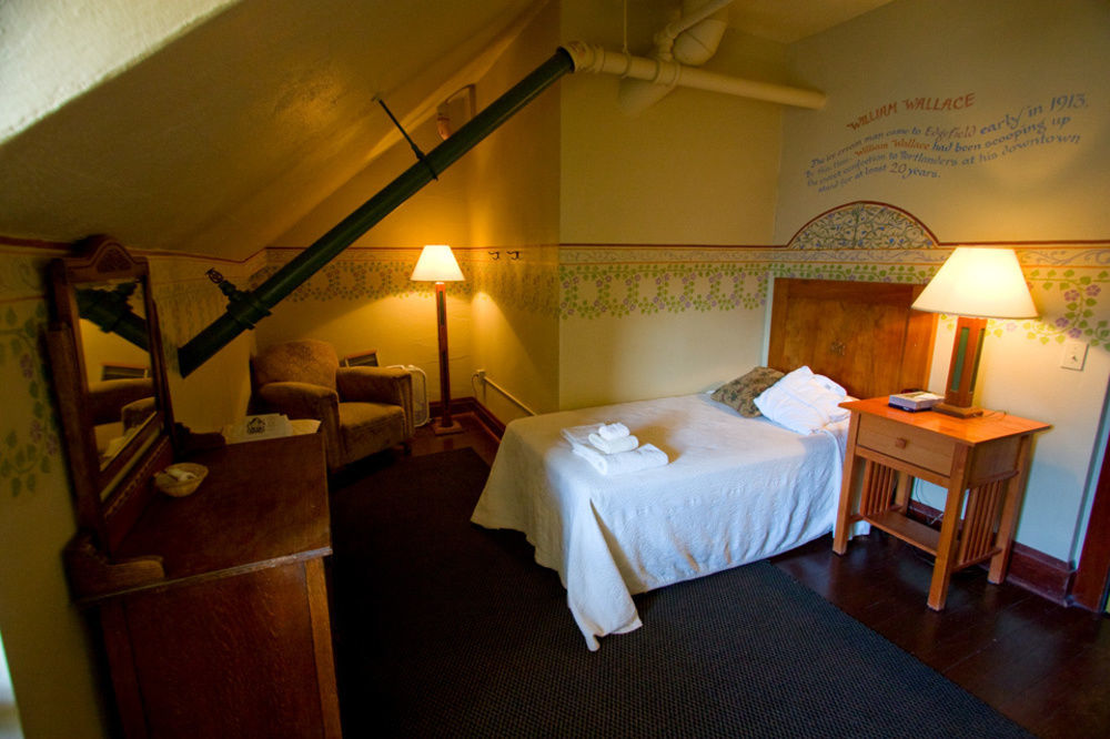 Mcmenamins Edgefield Hotel Troutdale Bagian luar foto