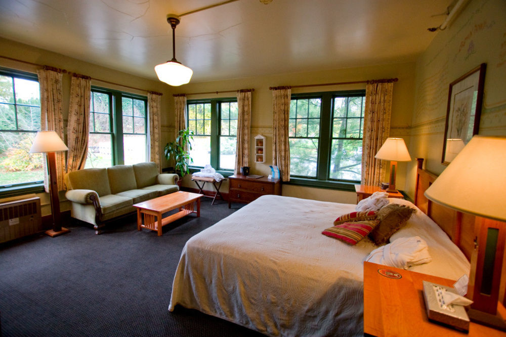 Mcmenamins Edgefield Hotel Troutdale Bagian luar foto