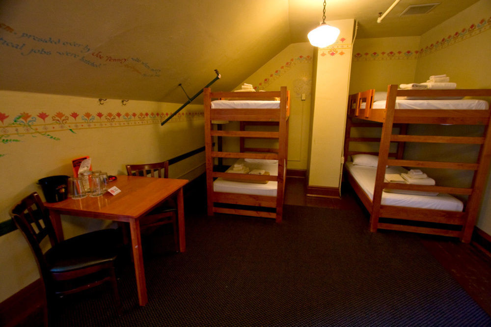 Mcmenamins Edgefield Hotel Troutdale Bagian luar foto